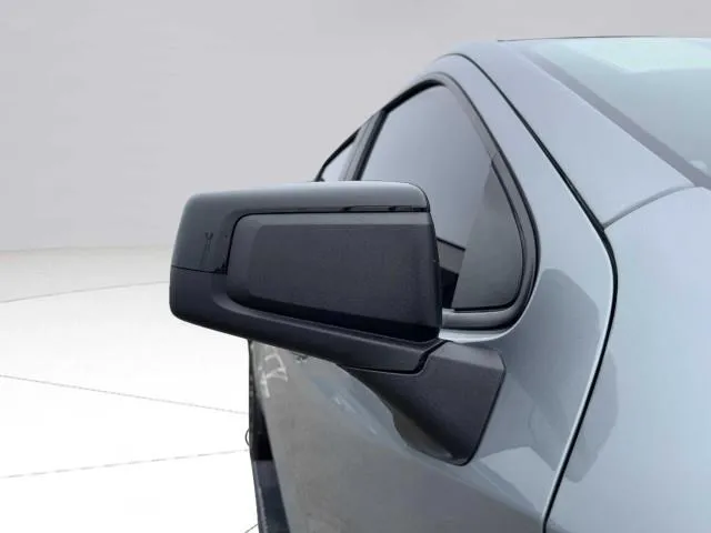 Chevrolet Silverado photo 10