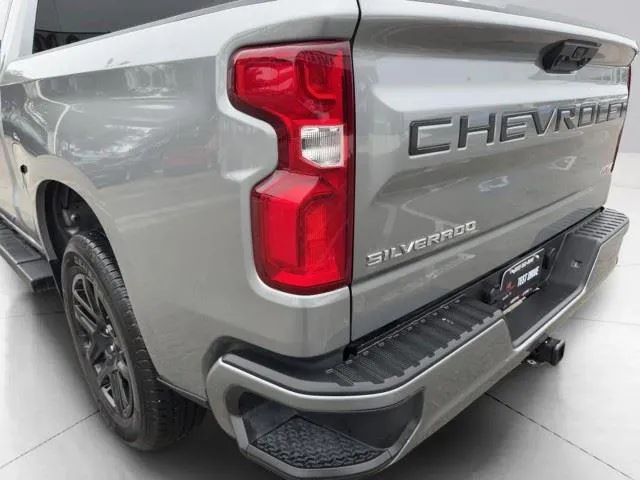 Chevrolet Silverado photo 19
