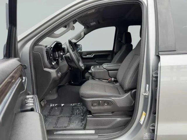Chevrolet Silverado photo 22