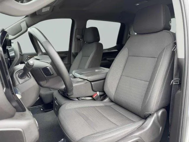 Chevrolet Silverado photo 25