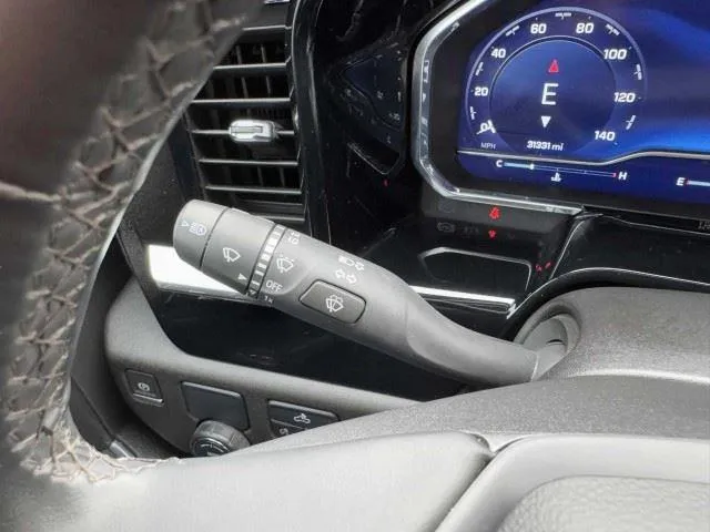 Chevrolet Silverado photo 29