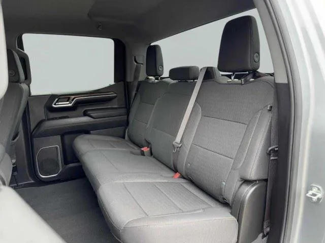 Chevrolet Silverado photo 40