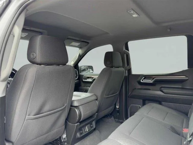 Chevrolet Silverado photo 41