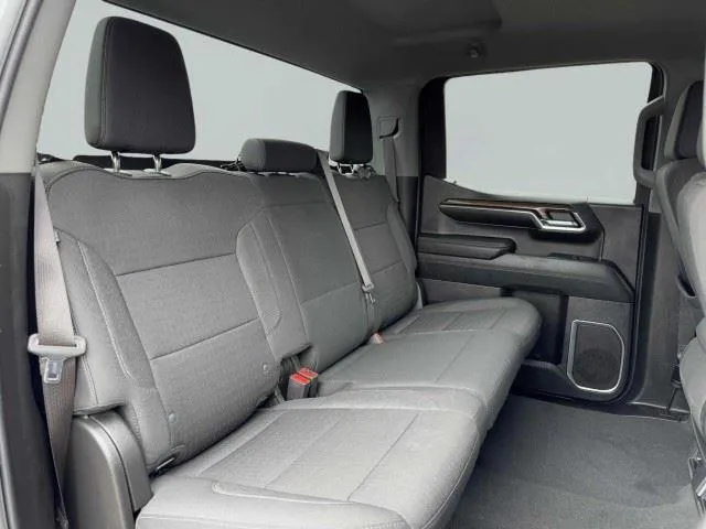 Chevrolet Silverado photo 47