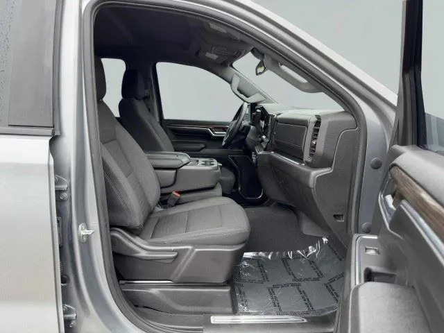 Chevrolet Silverado photo 49