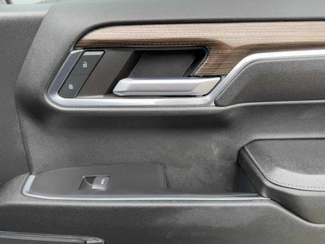 Chevrolet Silverado photo 50