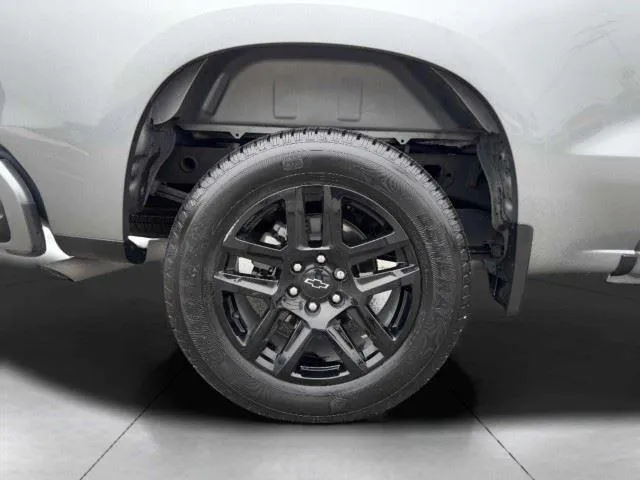 Chevrolet Silverado photo 57