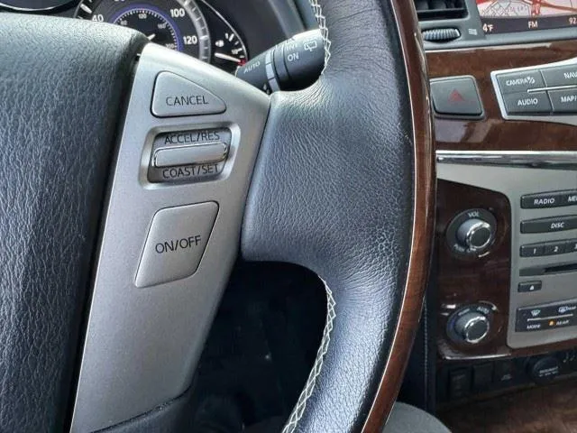 Infiniti QX80 photo 29