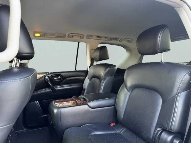Infiniti QX80 photo 44