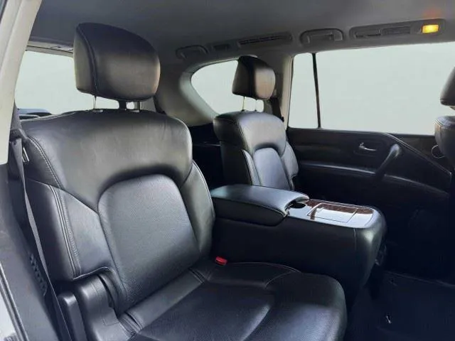 Infiniti QX80 photo 57