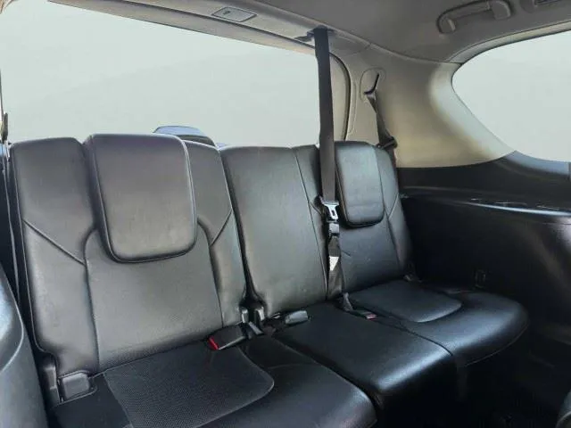 Infiniti QX80 photo 60