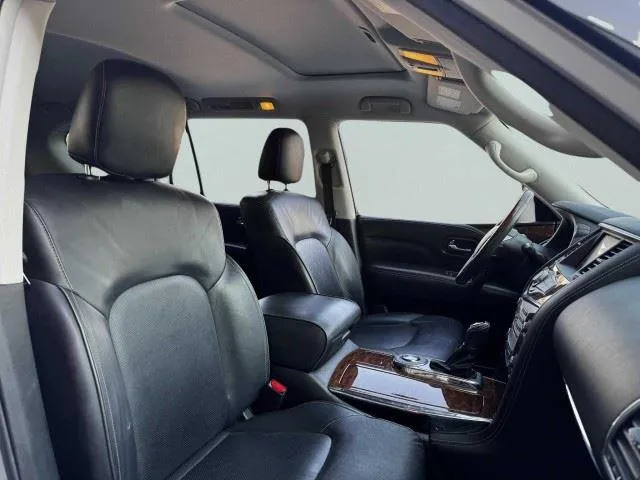 Infiniti QX80 photo 66