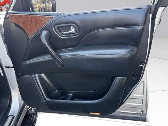 Infiniti QX80 photo 67