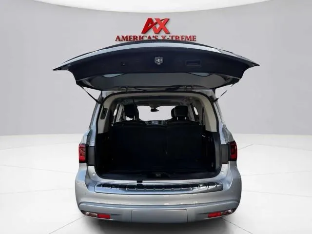 Infiniti QX80 photo 69
