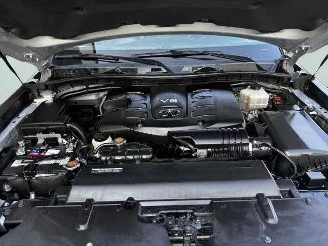 Infiniti QX80 photo 78