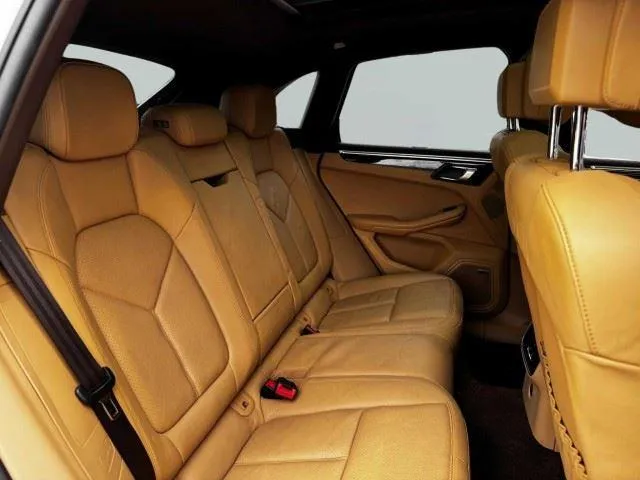 Porsche Macan photo 46