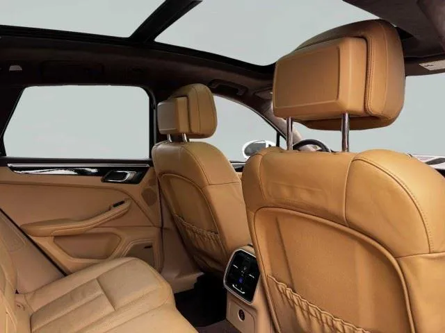 Porsche Macan photo 47