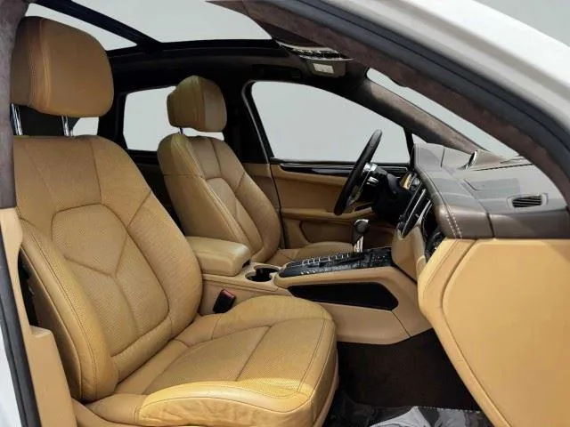 Porsche Macan photo 50