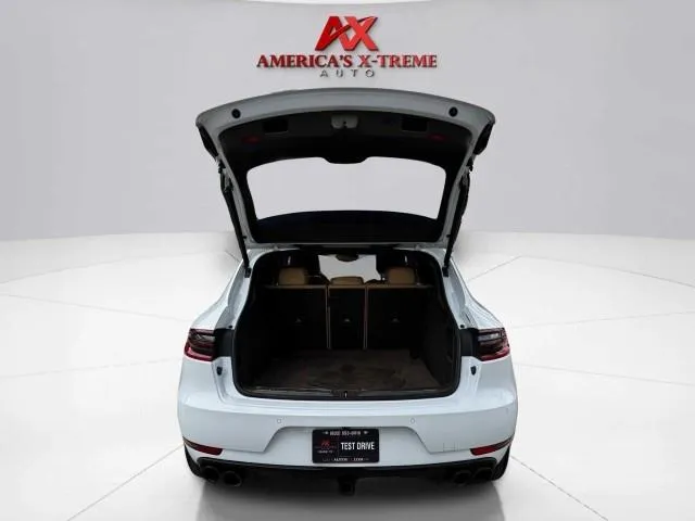 Porsche Macan photo 52