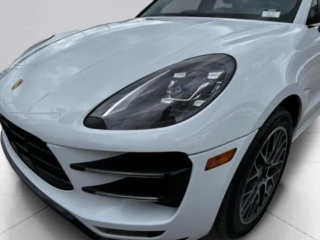 Porsche Macan photo 12
