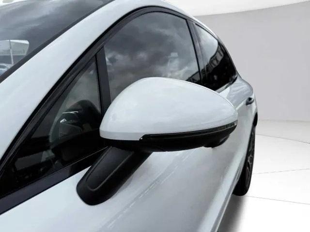 Porsche Macan photo 13