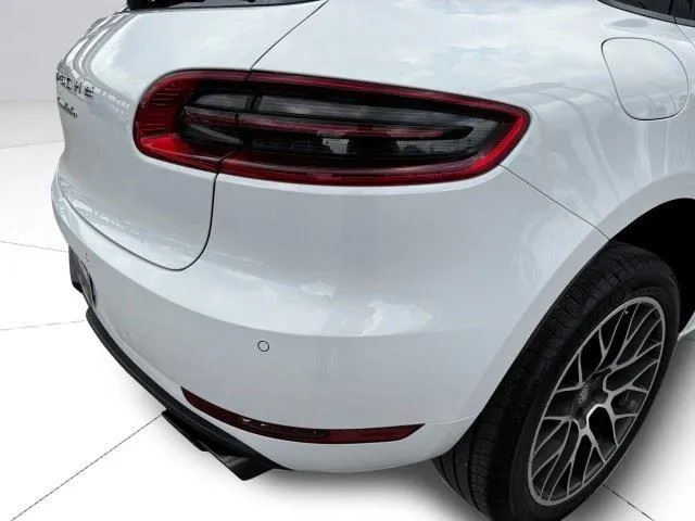 Porsche Macan photo 16