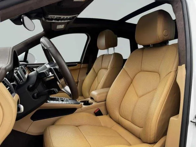 Porsche Macan photo 22