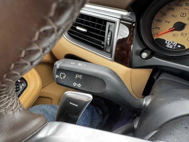 Porsche Macan photo 25