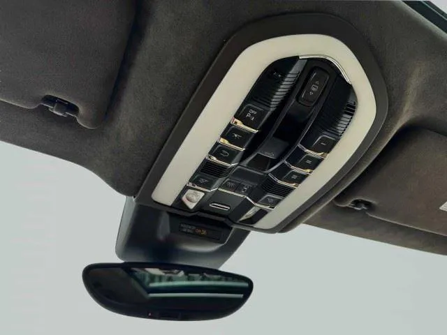 Porsche Macan photo 35