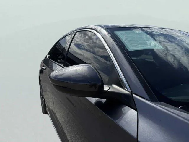 Honda Accord photo 8