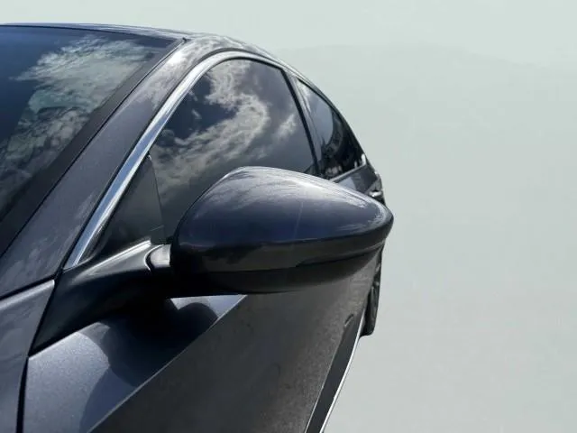 Honda Accord photo 11