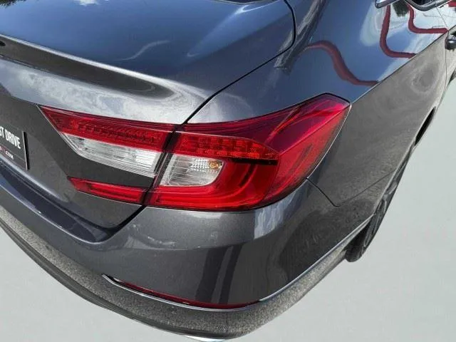 Honda Accord photo 14
