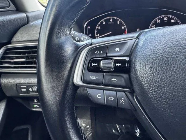 Honda Accord photo 25