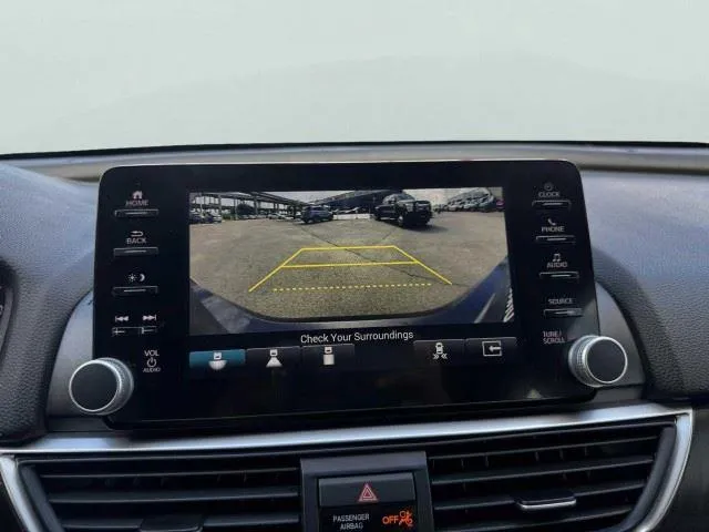 Honda Accord photo 30