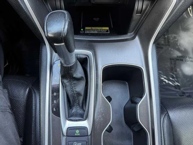 Honda Accord photo 33