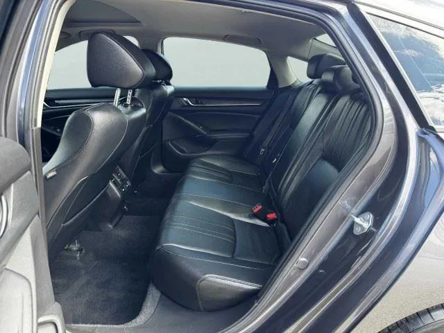 Honda Accord photo 36