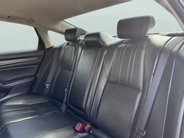 Honda Accord photo 38