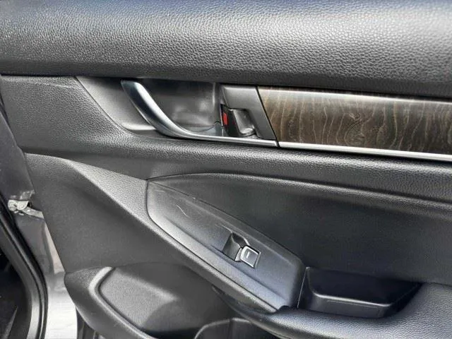 Honda Accord photo 47