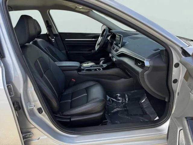 2024 Nissan Altima SR - Photo 43