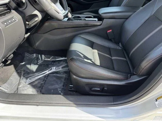 2024 Nissan Altima SR - Photo 16