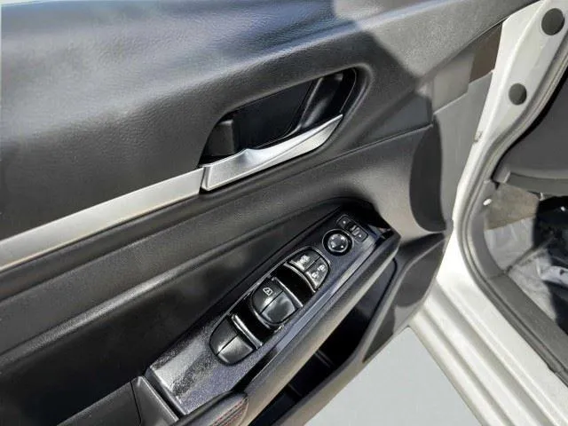 2024 Nissan Altima SR - Photo 19