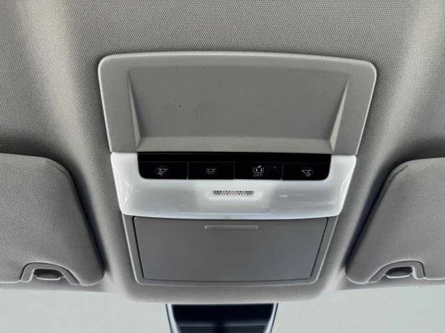 2024 Nissan Altima SR - Photo 31