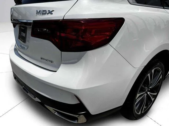 Acura MDX photo 16