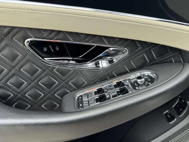 Bentley Continental photo 31