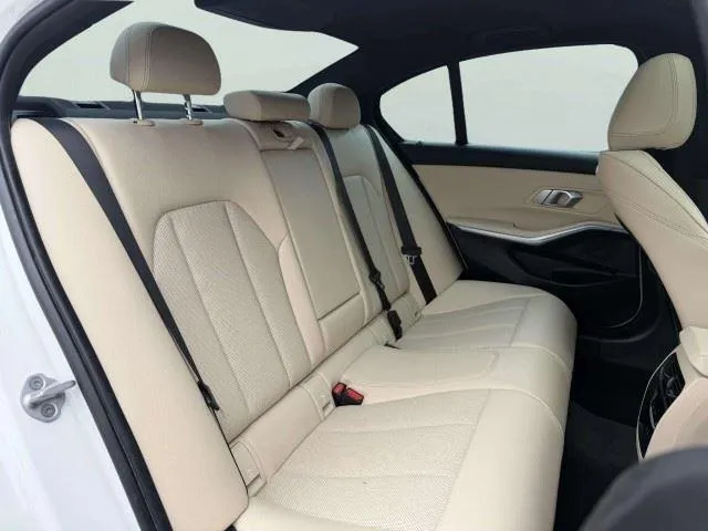 BMW 3 Series photo 43