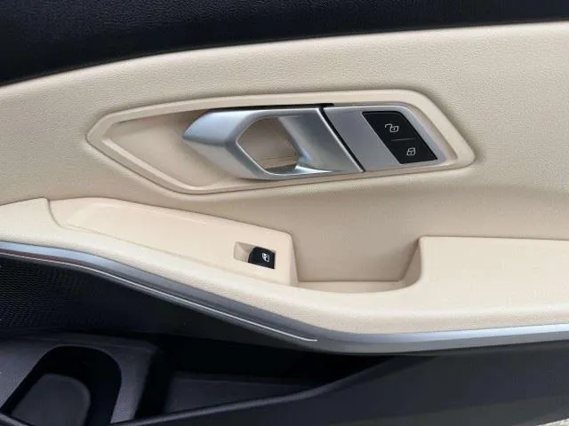 BMW 3 Series photo 45