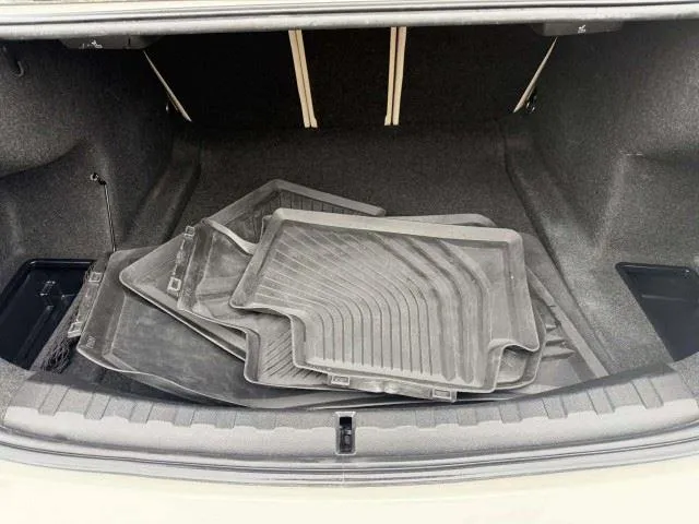 BMW 3 Series photo 51