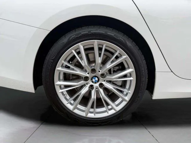BMW 3 Series photo 53