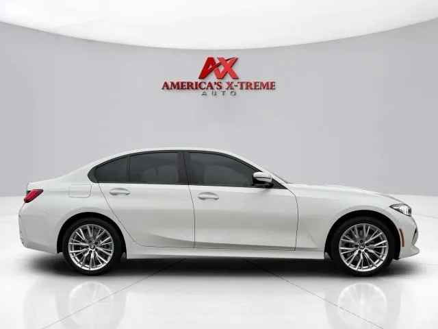 BMW 3 Series photo 7