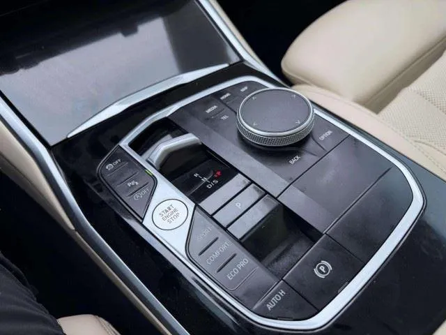 BMW 3 Series photo 31